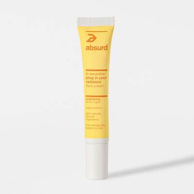 3 IN 1 FACE CREAM WITH VITAMIN C - PLUG IN YOUR RADIANCE