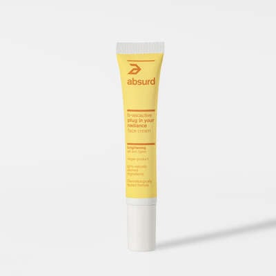 CREMA VISO 3 IN 1 CON VITAMINA C - PLUG IN YOUR RADIANCE