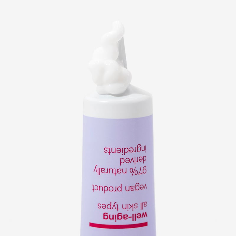 Anti-aging eye contour cream filler effect - Not Fine but Wise Lines 