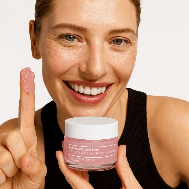 FACE MASK WITH TENSING EFFECT - NOT FINE BUT WISE LINES