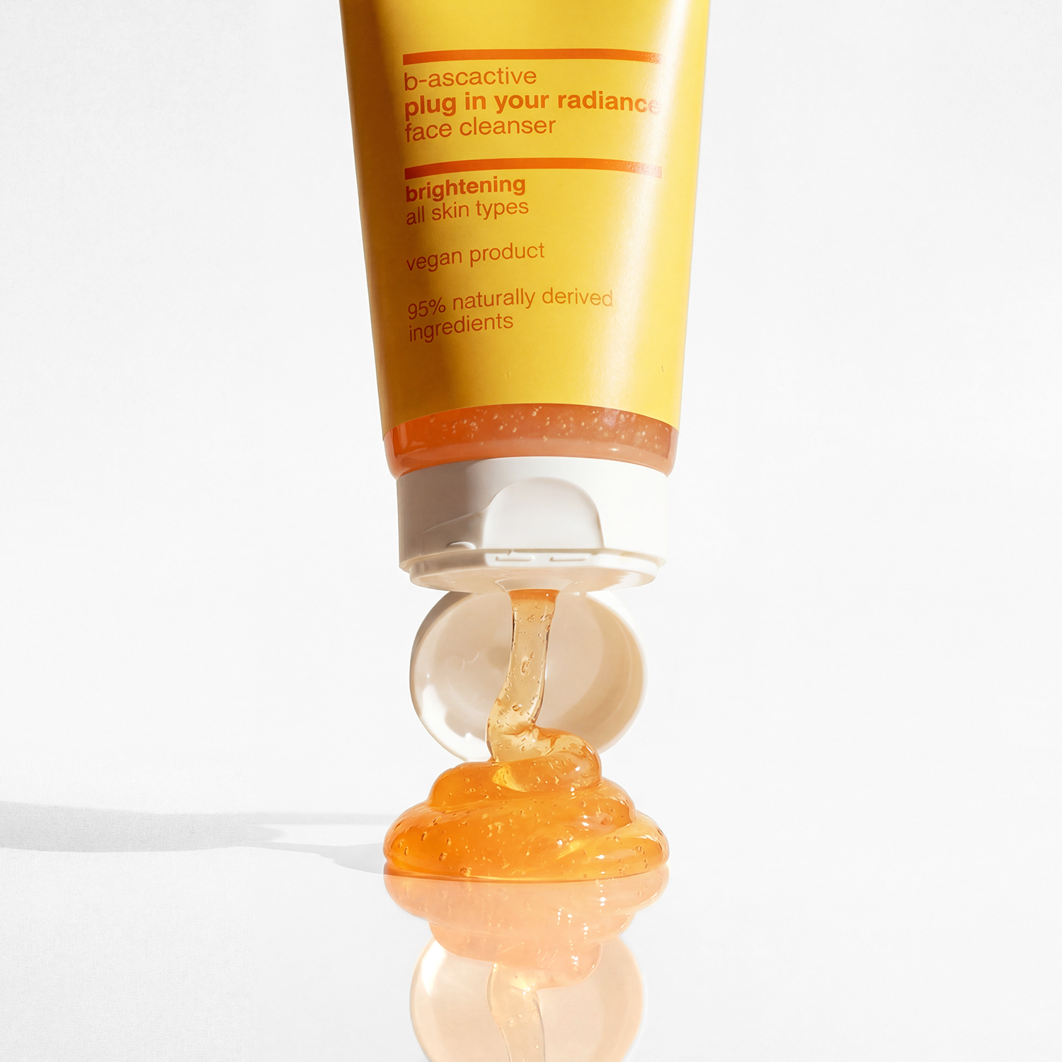 Brightening cleansing gel - Plug in Your Radiance
