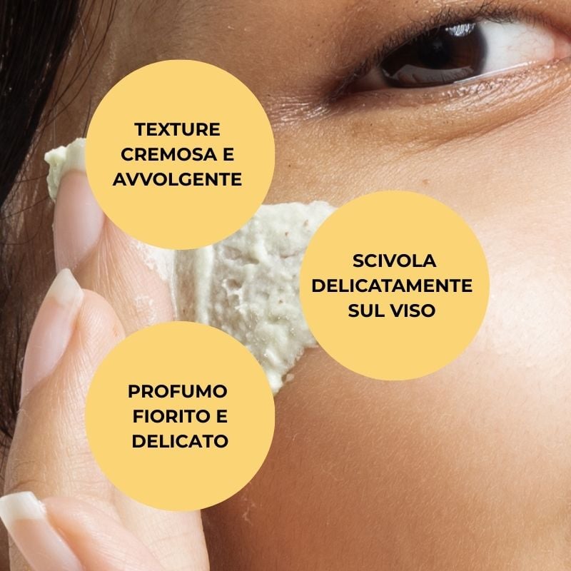 Brightening face scrub - Plug in Your Radiance