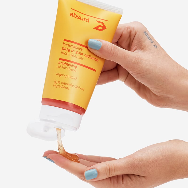 GEL DETERGENTE VISO CON VITAMINA C - PLUG IN YOUR RADIANCE