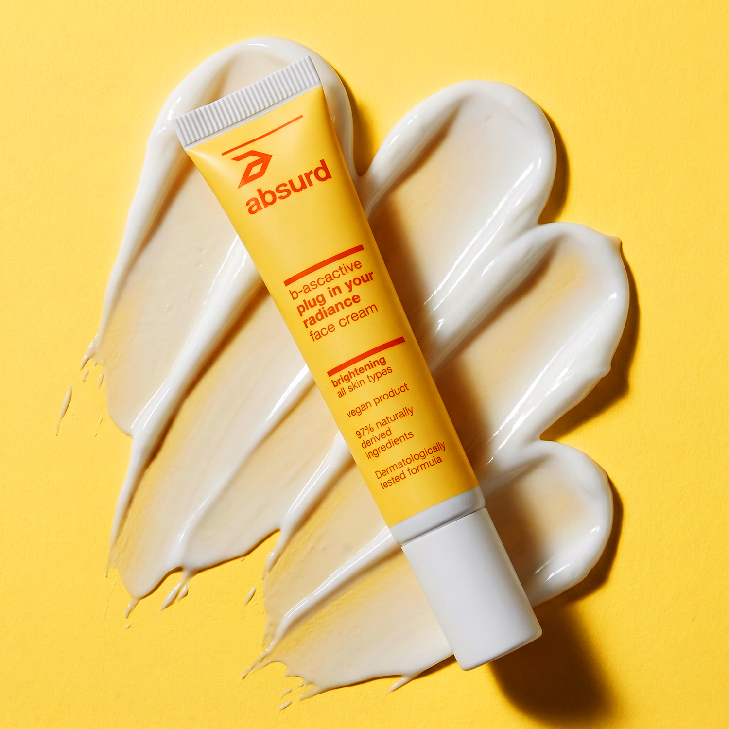 3 IN 1 FACE CREAM WITH VITAMIN C - PLUG IN YOUR RADIANCE